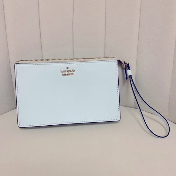 Kate Spade Large Light Blue Wristlet - Picture 1 of 5